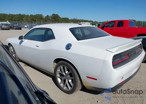 2022 Dodge Challenger Gt z USA, uszkodzony, nr VIN 2C3CDZJG2NH140396